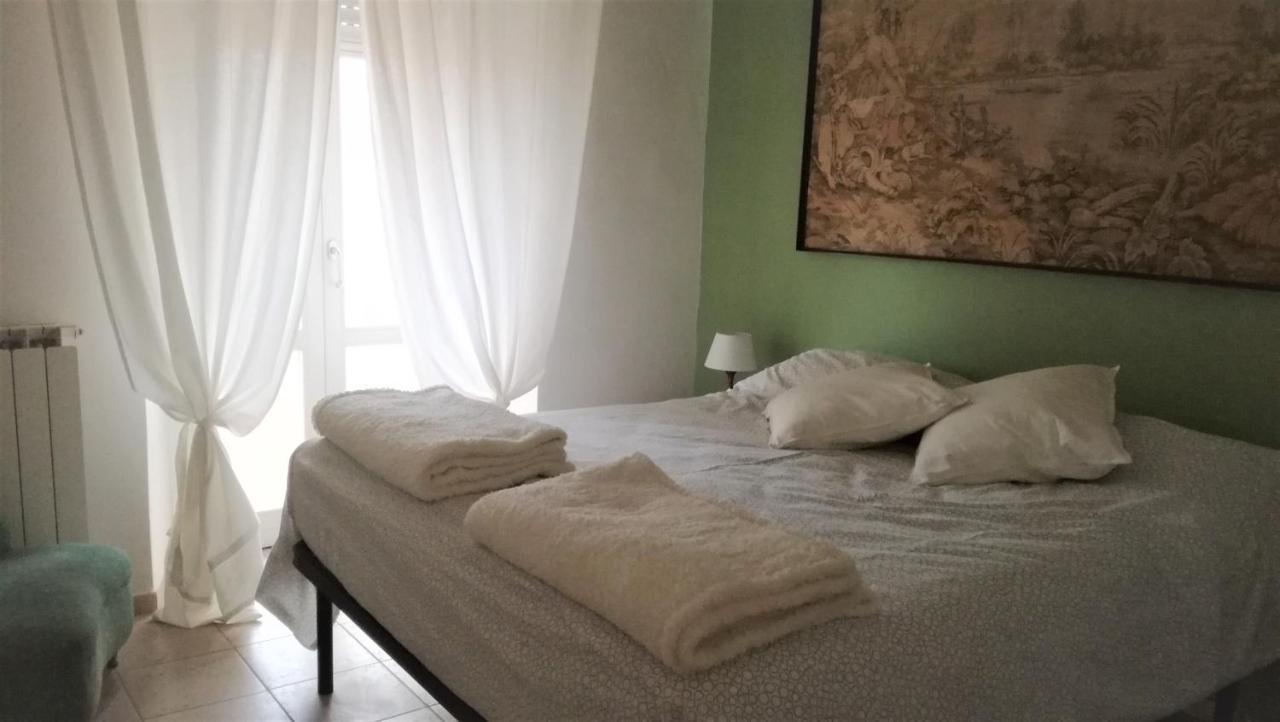 On The Sea Apartment Santa Marinella Ngoại thất bức ảnh